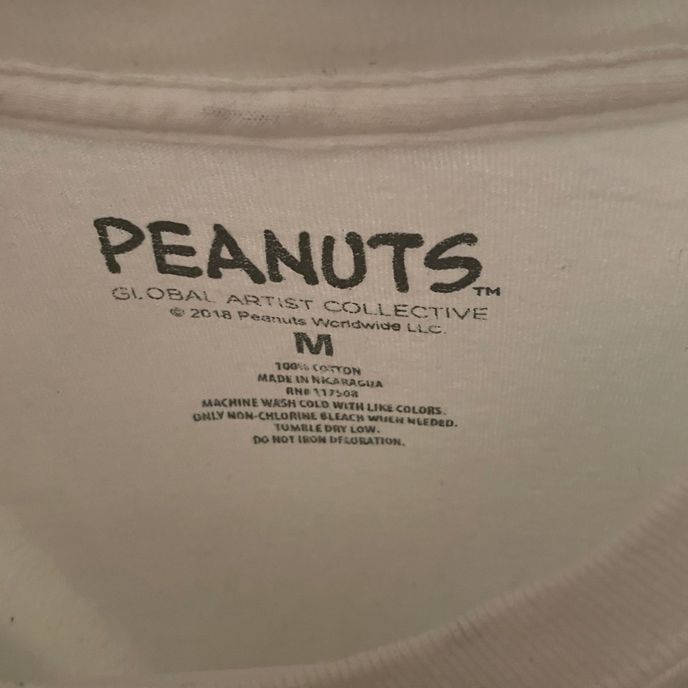 SOLDD!!!!!! White Long Sleeve Peanuts Tee - Picture 5 of 6